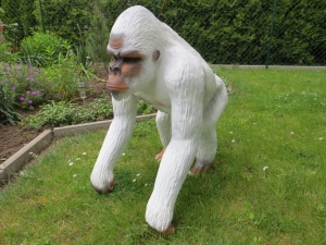 Affenfigur Gorilla-Kind, weiss, 76 cm hoch 2