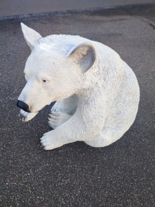 Eisbär Dekofigur sitzendes Junges, 59 cm hoch 2