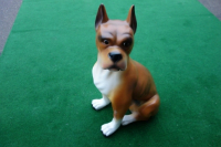 Boxer sitzend, 66 cm hoch, Deko Hunde Figur