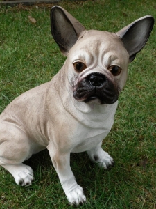 Deko Hundefigur für Garten, Boston-Terrier sitzend, beige, 42 cm hoch