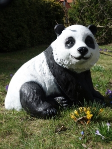 Bärenfigur sitzender Pandabär für Gartendeko, 70 cm hoch 3