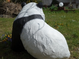 Bärenfigur sitzender Pandabär für Gartendeko, 70 cm hoch 1