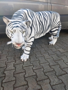 Deko Tigerfigur lebensgross, weiss, 170 cm lang 2