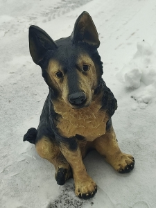 Hundefigur sitzender Deutscher Schäferhund Welpe Gartendeko 1