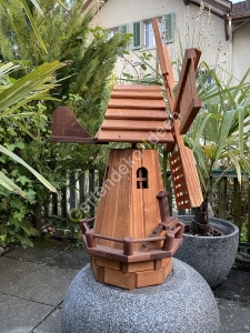 Holz Windmühle für den Garten Seite