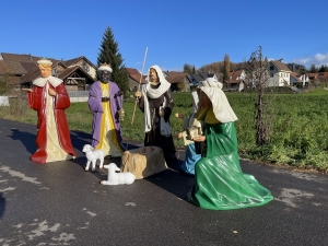 Grosse Krippenfiguren mit Tieren fuer draussen