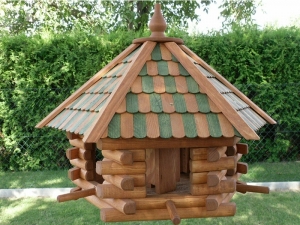 XXL-Vogelhaus aus Holz mit Futtersilo