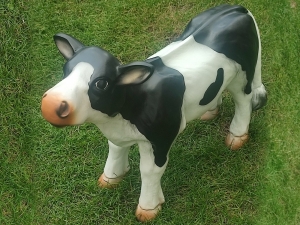 Kalbfigur mittelgross für Gartendeko, 70 cm lang