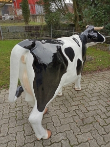 Lebensgrosse Deko Kuh in schwarz-weiss mit hochwertigem Autolack 7