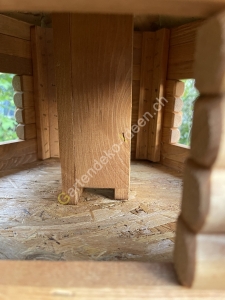 Vogelfutterstation aus Holz mit Ständer Futtersilo 2